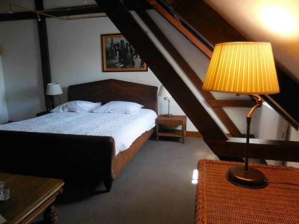 Jean De Bruges 3*